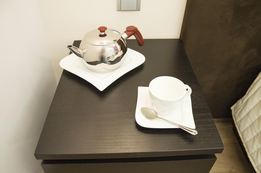 Luxury Apartments Pricna Прага Екстериор снимка