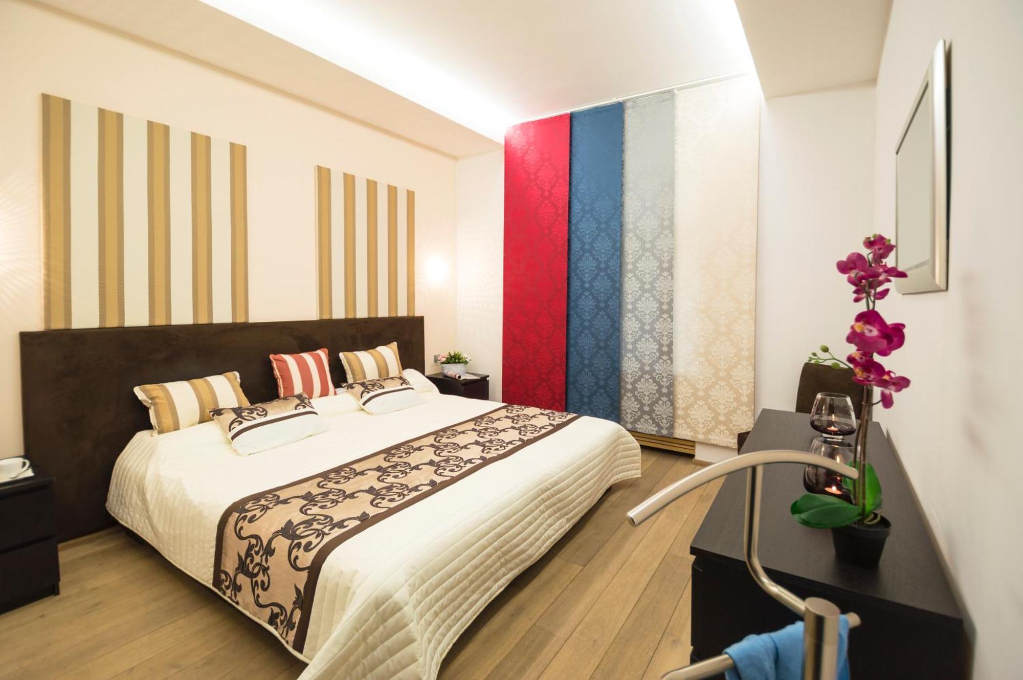 Luxury Apartments Pricna Прага Екстериор снимка