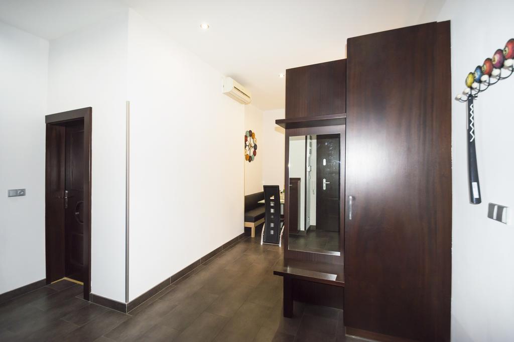 Luxury Apartments Pricna Прага Екстериор снимка